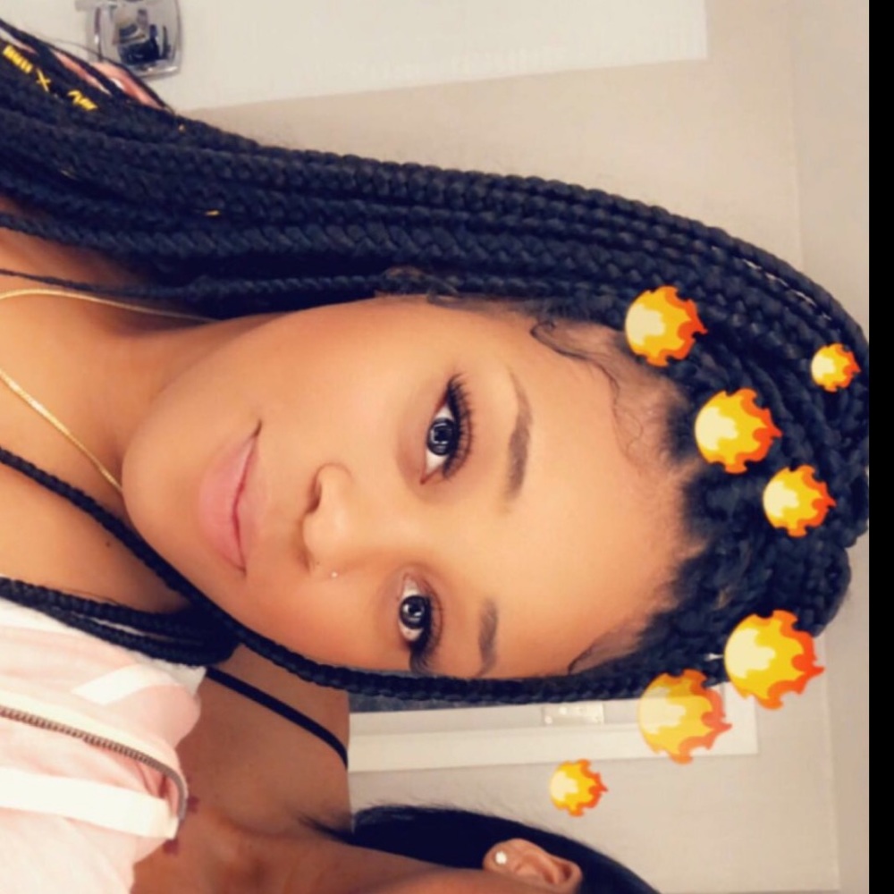 Meet your Posher, Dannene